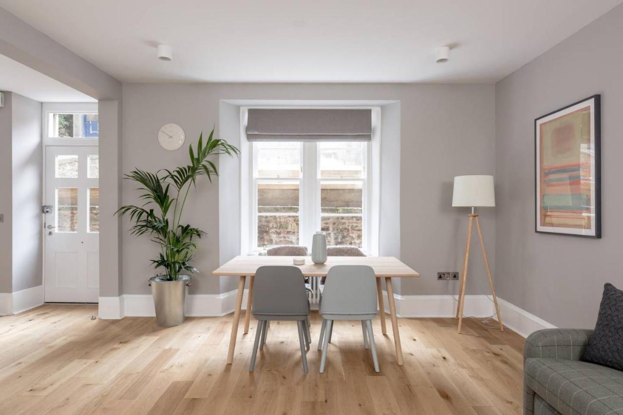 Joivy Luxurious 2Br Home Near Haymarket Station Edinburgh Ngoại thất bức ảnh